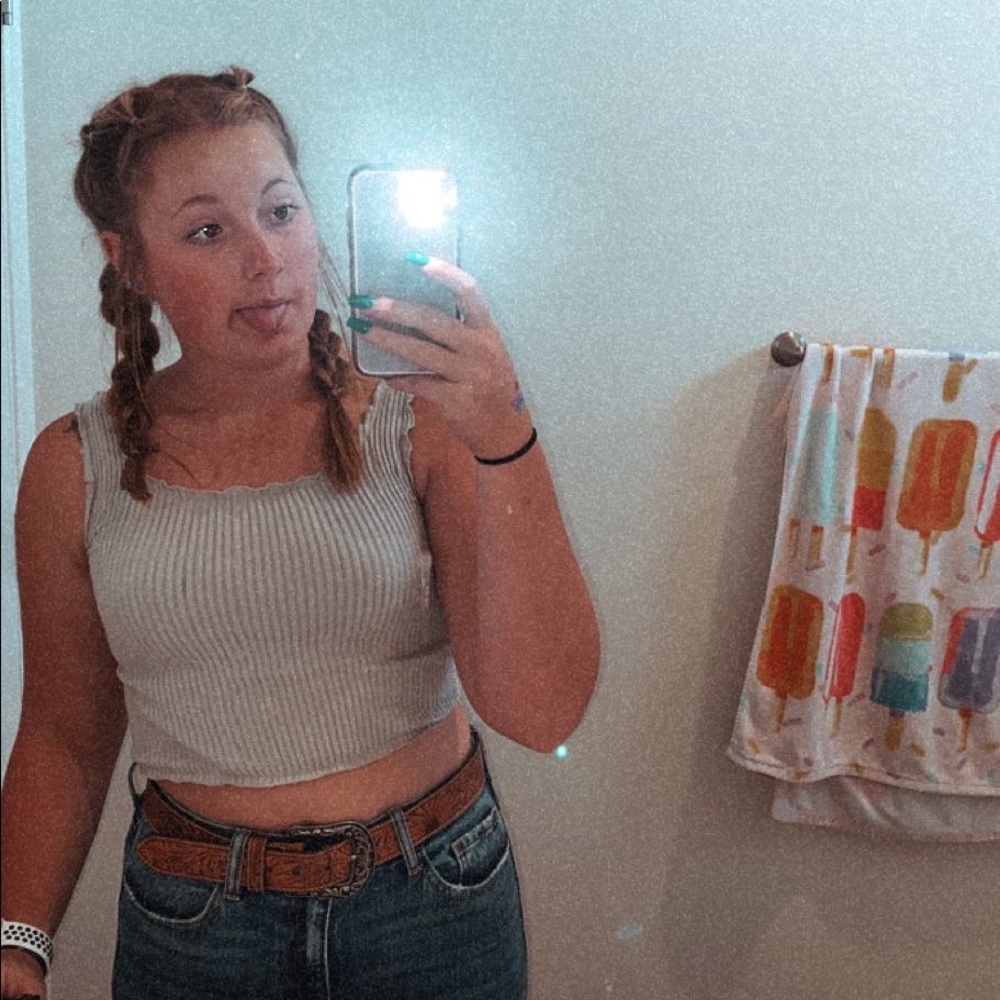 Meet your Posher, Lexi